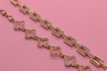 Kare Taşlı Bileklik