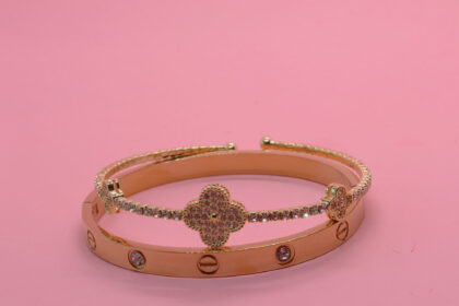 Marka Model Taşlı Kalın Bilezik