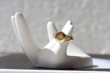 Yıldız Gold Rengi Serçe Parmak Yüzüğü