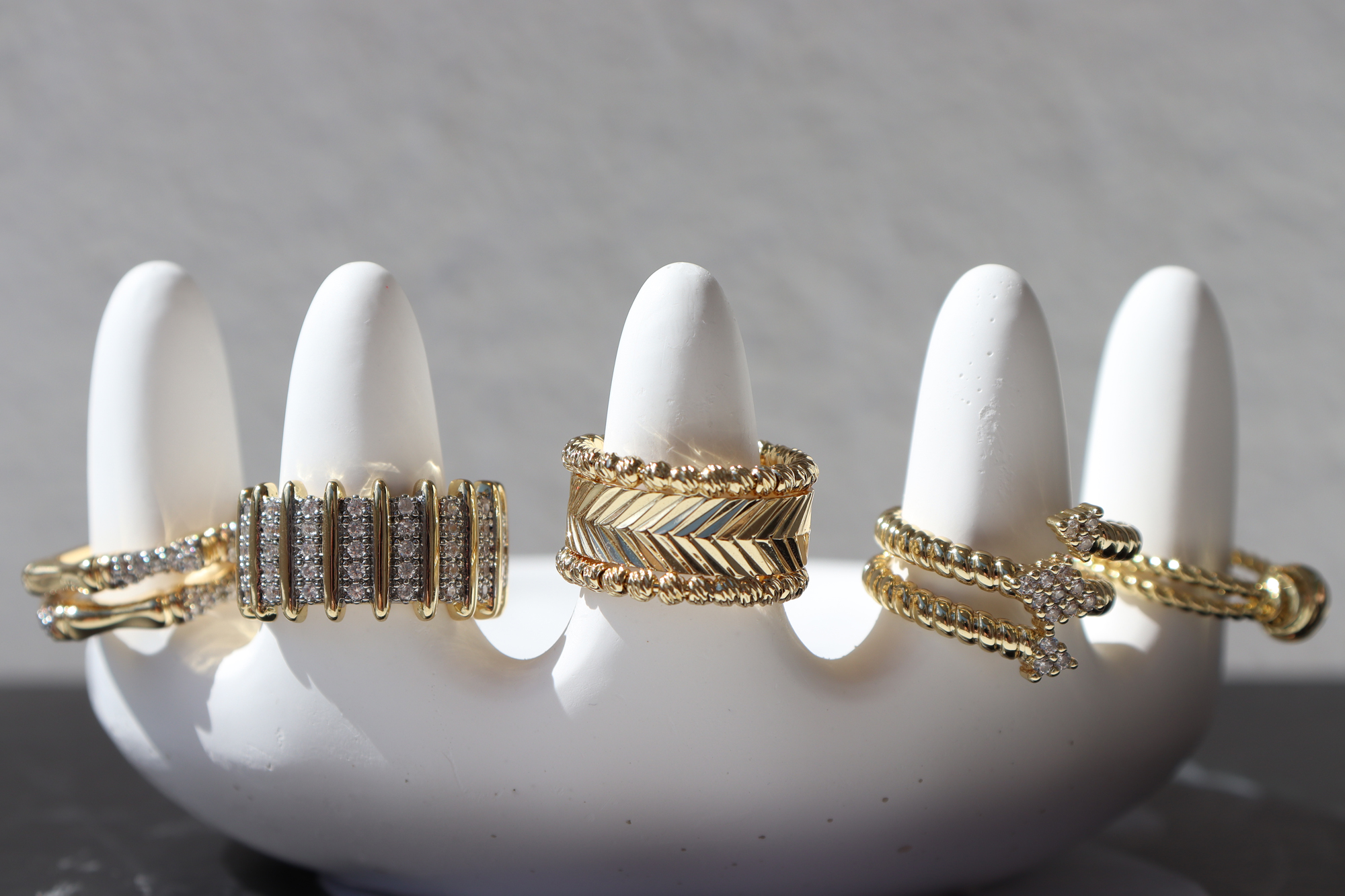 Zirkon Taşlı Gold Renk Yüzük - Görsel 3