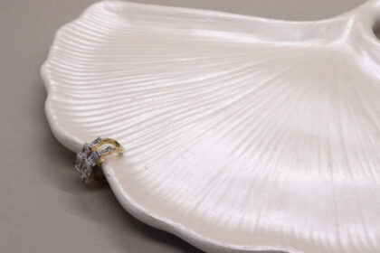 Marka Model Zirkon Taş Kıkırdak Küpe