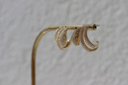 Marka Model Altın Kaplama Zirkon Küpe