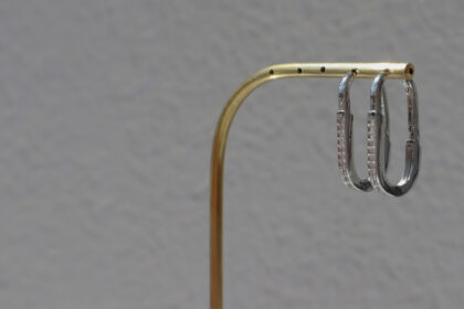 Zirkon Taşlı Küpe