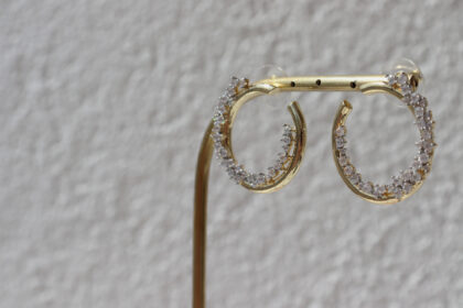 Halka Zirkon Taşlı Küpe