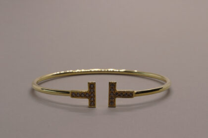 İthal T Taşlı Altın Kaplama Kelepçe Bilezik