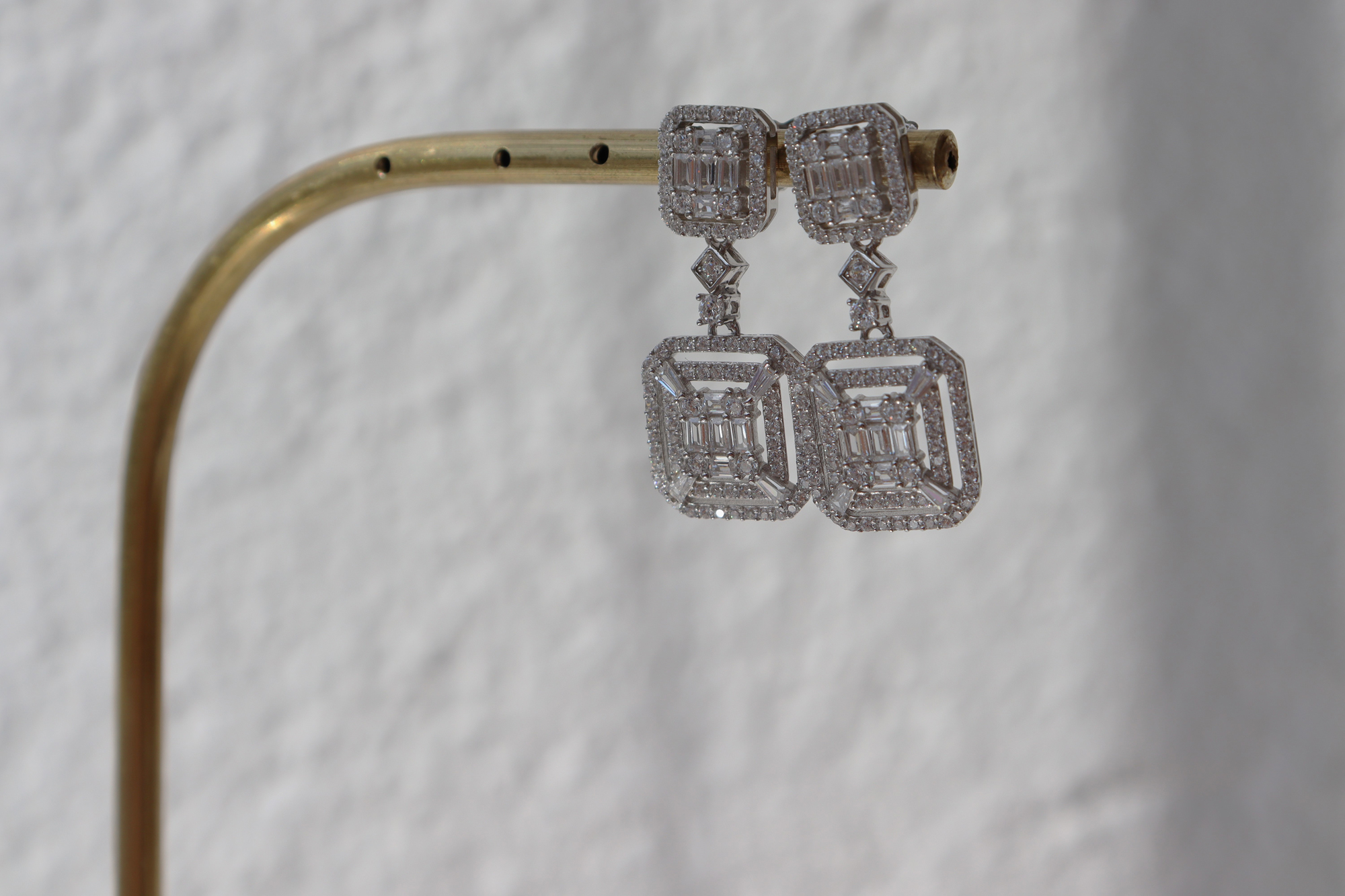 İthal Baget Taşlı Küpe