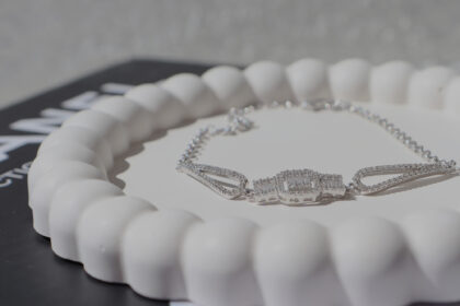 Baget Taş Kare Bileklik