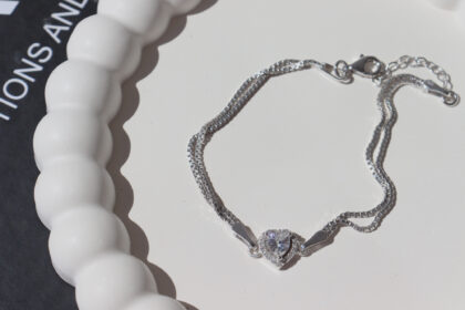 Kalpli Tek Taş Bileklik