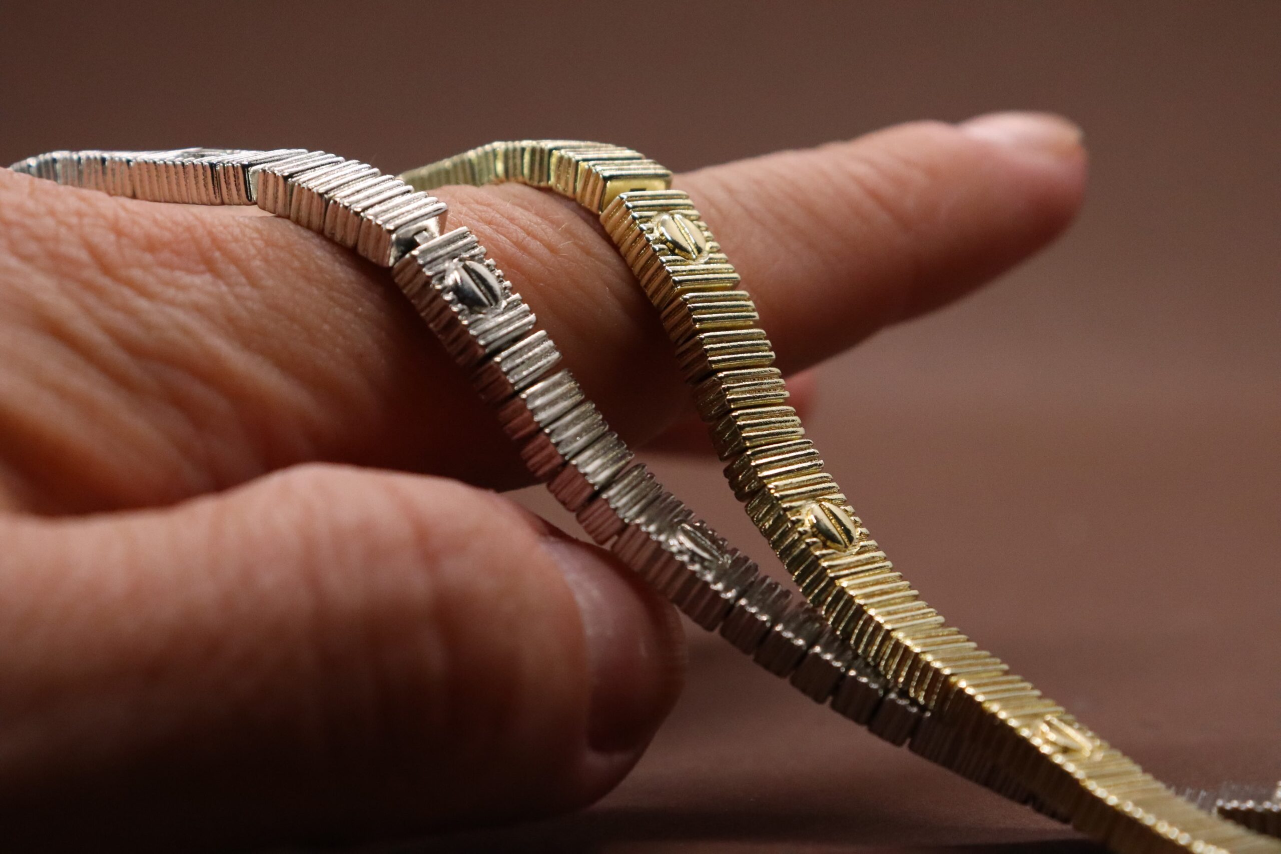 MARKA MODEL GOLD BİLEKLİK - Görsel 3