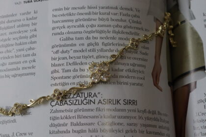 ZİRKON TAŞ ÇİÇEK BİLEKLİK